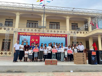 CHIỀU NGÀY 8/9/2025 – TRƯỜNG TIỂU HỌC TÂY THÀNH ĐÓN NHẬN NHỮNG MÓN QUÀ Ý NGHĨA