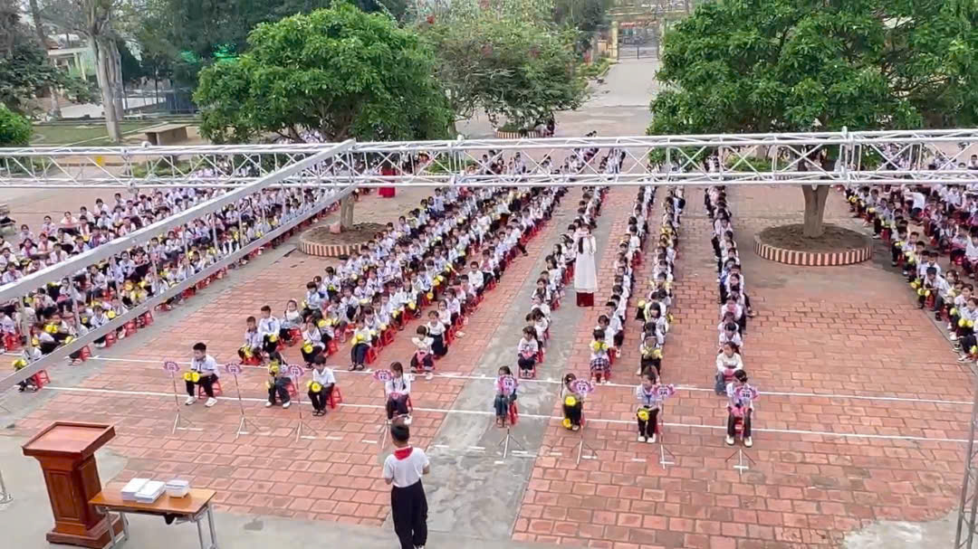 ngày hội vui khoẻ - tiến bức lên đoàn - liên đội trường tiểu học Tây Thành